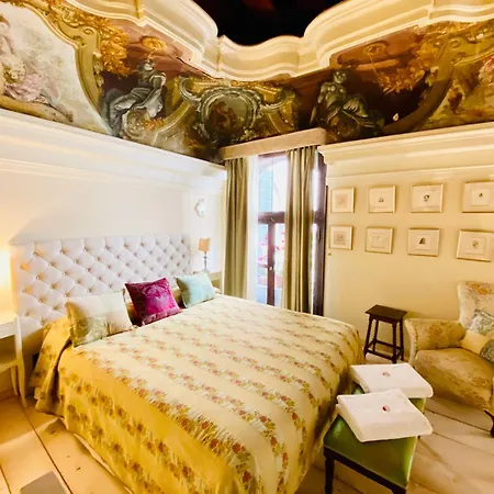 Venice Palace Luxury Suites-3